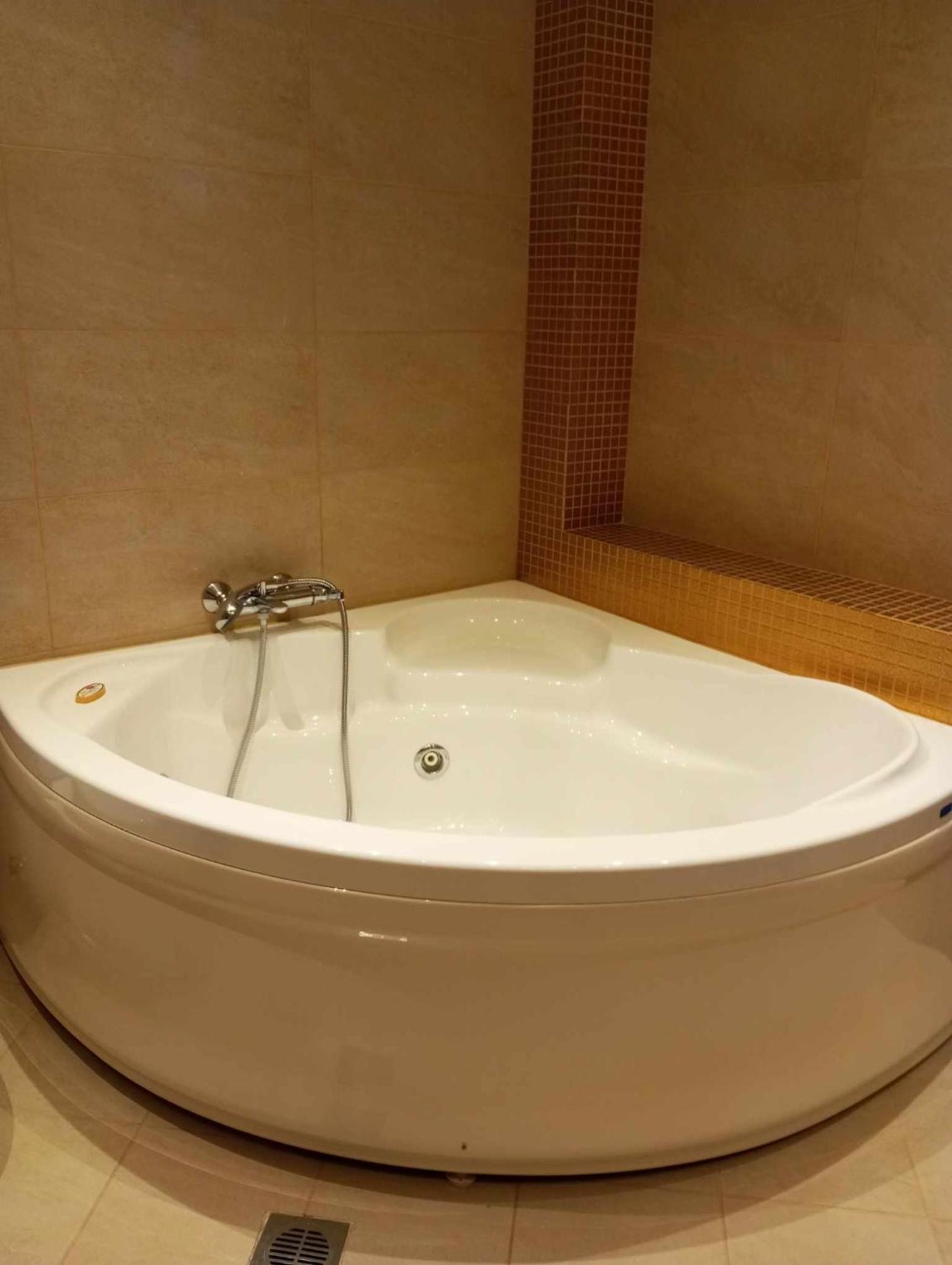 Kos Villa - Family Comfort With Large Garden, Jacuzzi Εξωτερικό φωτογραφία
